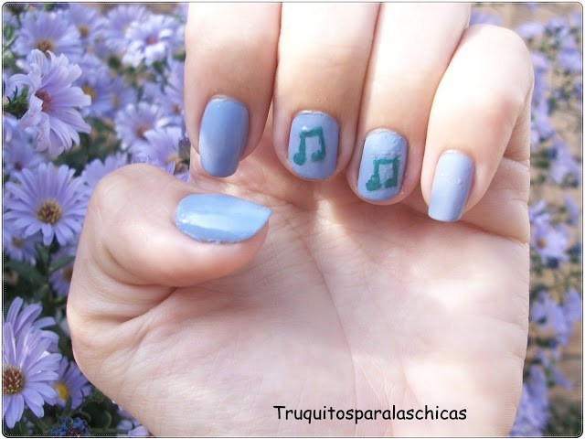manicure musical notes