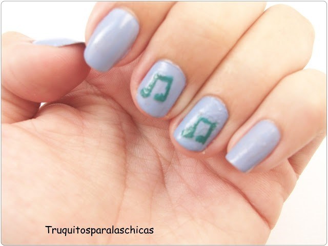  Manicure musical notes 